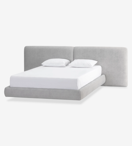 Cama Doble Paris tapizada gris claro con cabecero acolchado y dos almohadas