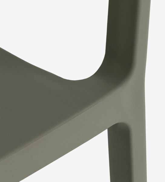 Cadeira Caminha em verde oliva, pormenor do assento e perna
