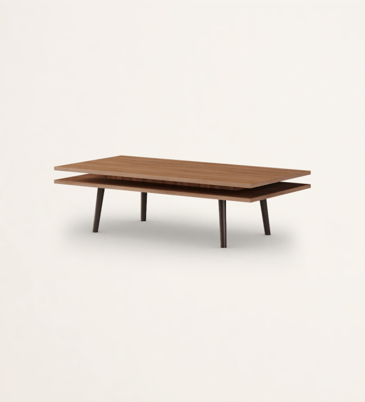 Table basse rectangulaire à deux plateaux en noyer et pieds laqués marron foncé.