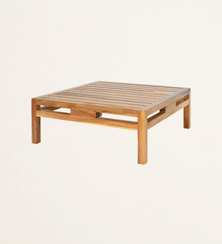 Square center table in natural wood