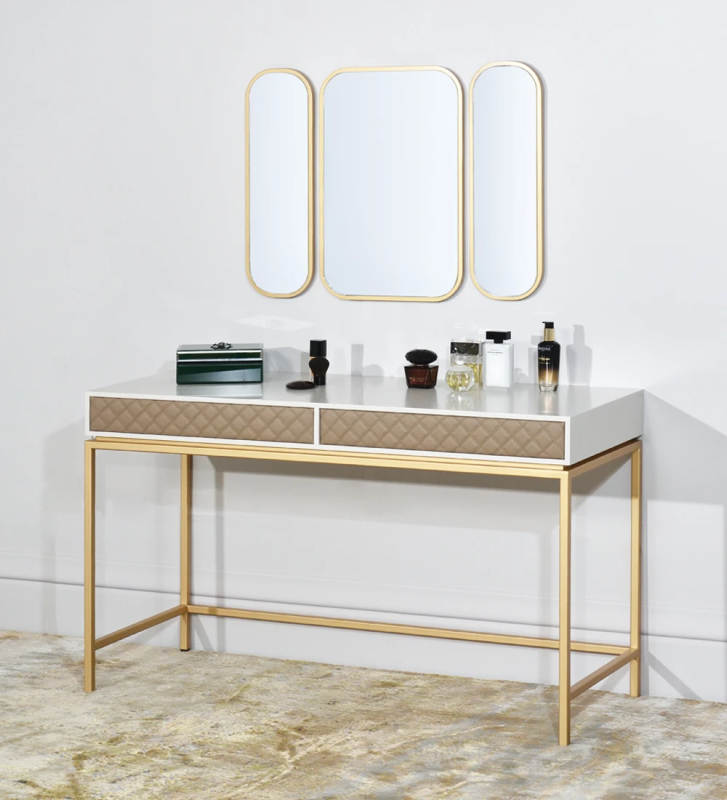 Dressing table with 2 drawers with fabric fronts, pearl lacquered frame and gold lacquered metal feet.